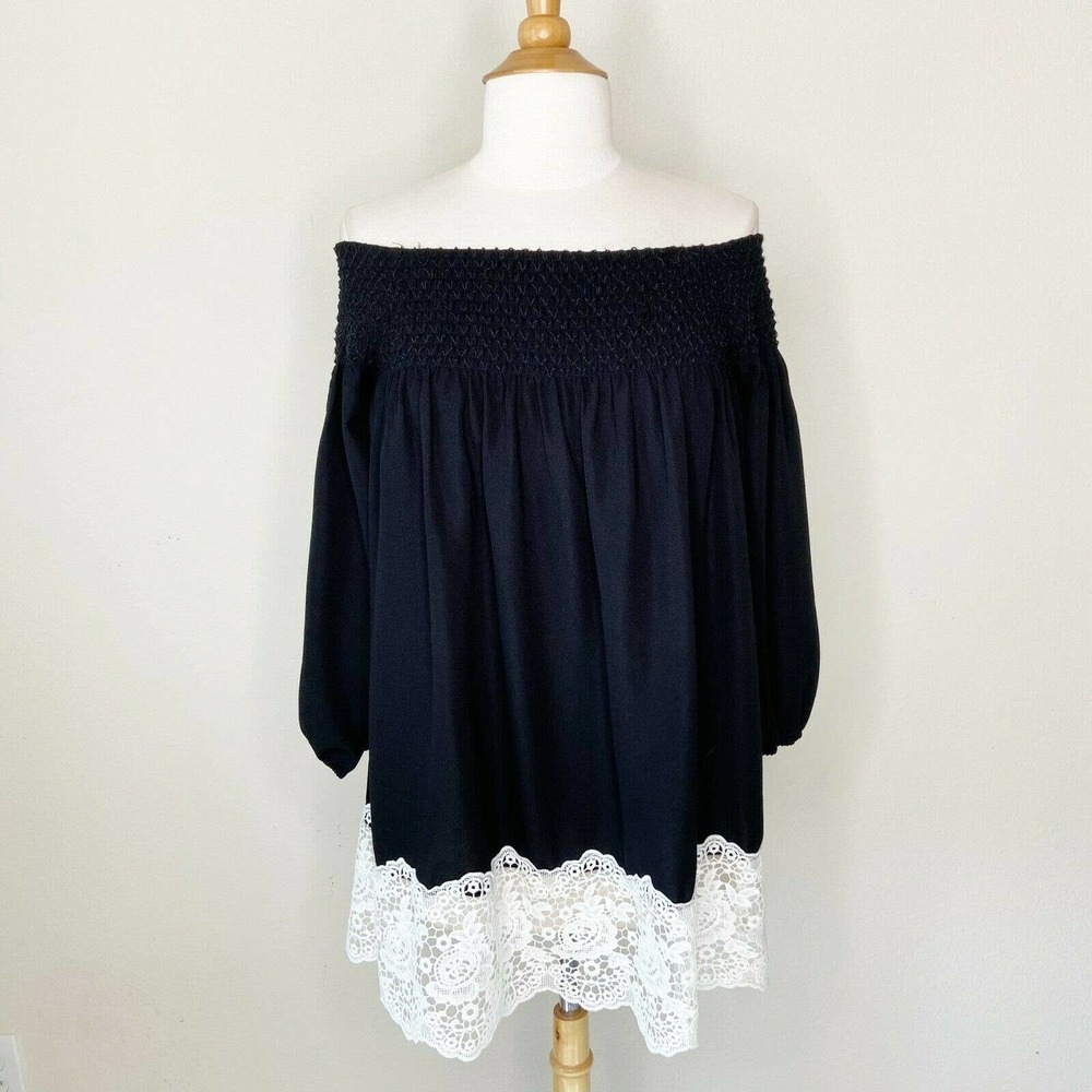 Chelsea & Theodore Off the Shoulder Lace Hem Top